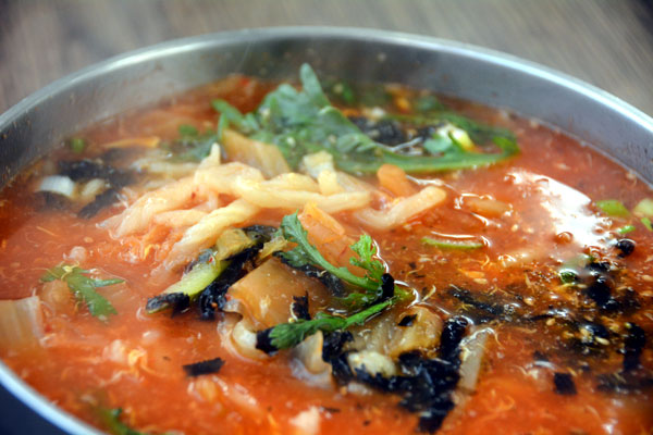 Dongmyeong Kalguksu