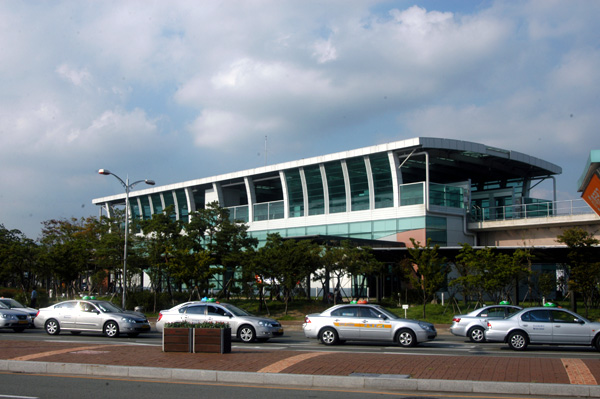 Busan-Kimhae Light Rail