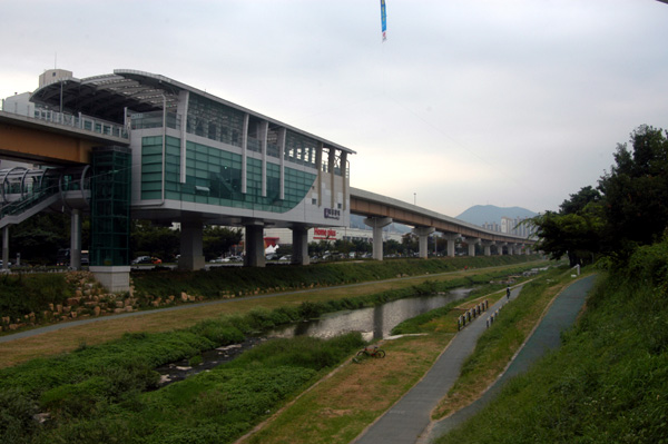 Busan-Kimhae Light Rail