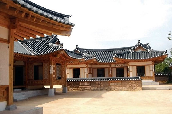 Gimhae Hanok Experience Center