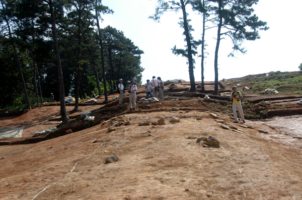 Wanggung-ri Historic Site and Wanggung-ri Historic Site Exhibition Hall