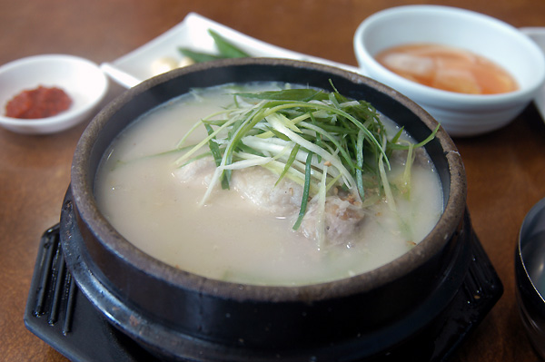 Dongnae Samgyetang