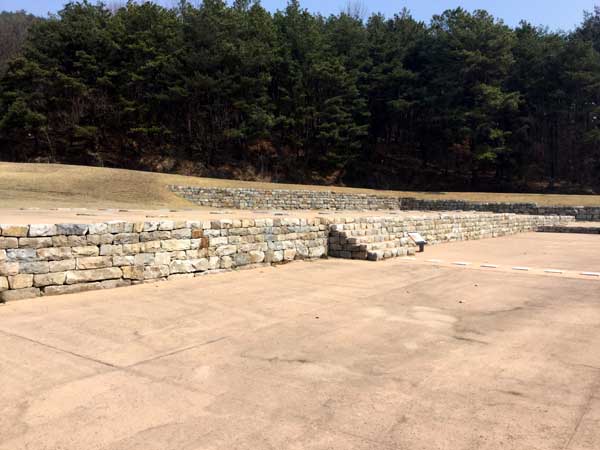 Buyeo Neungsan Ancient Tombs / Baekje Royal Tombs