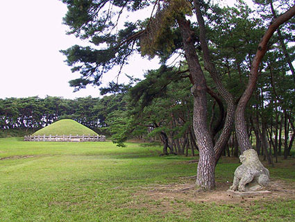 Gwaeneung Royal Tomb