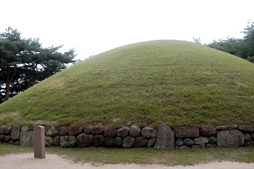 Royal Tomb of Queen Seondeok