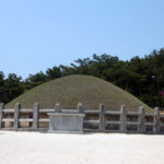 Tomb of General Kim Yu-shin