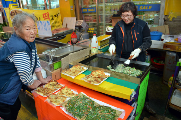 富平カントン市場