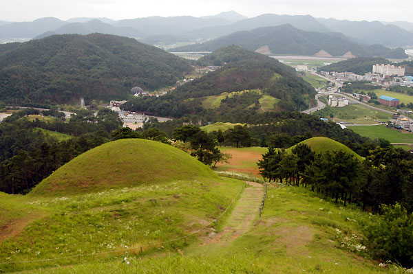 高霊池山洞古墳群