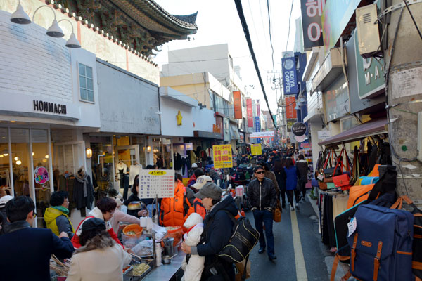 国際市場のカルグッス