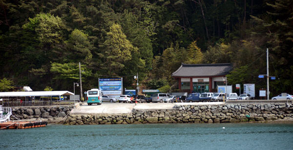 閑山島・制勝堂