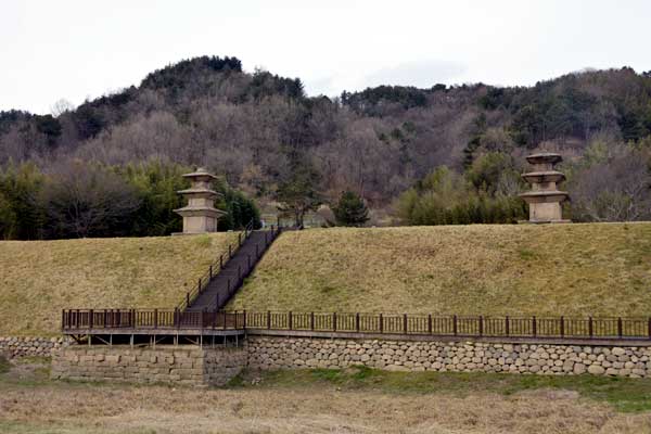 感恩寺址