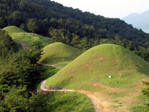 高霊池山洞古墳群