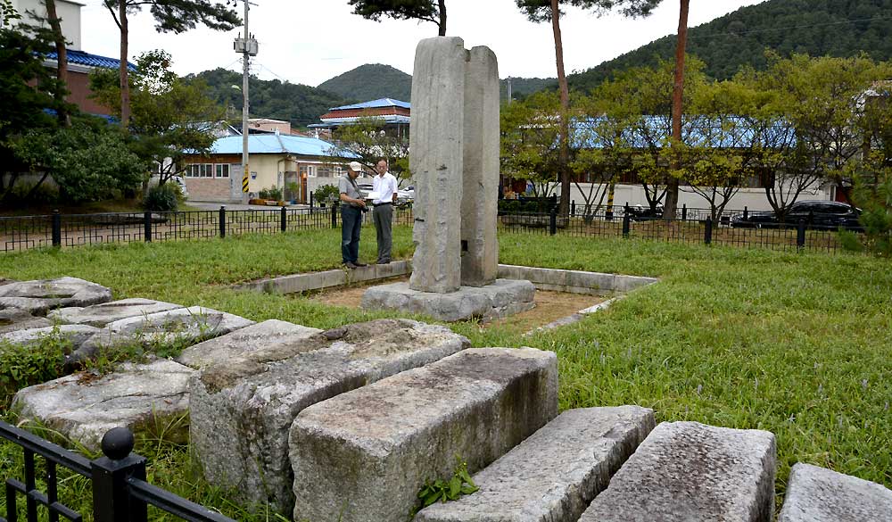 大通寺址（公州班竹洞幢竿支柱）