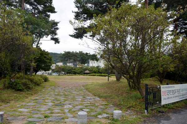 大通寺址（公州班竹洞幢竿支柱）