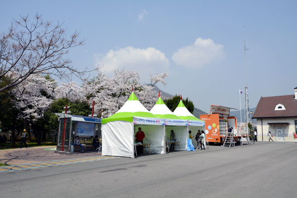 鎮海駅