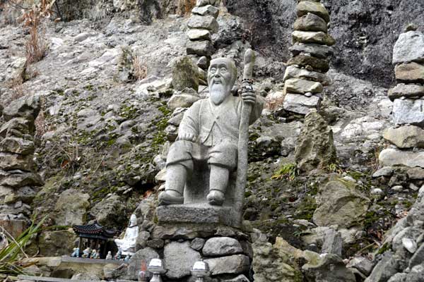 馬耳山塔寺