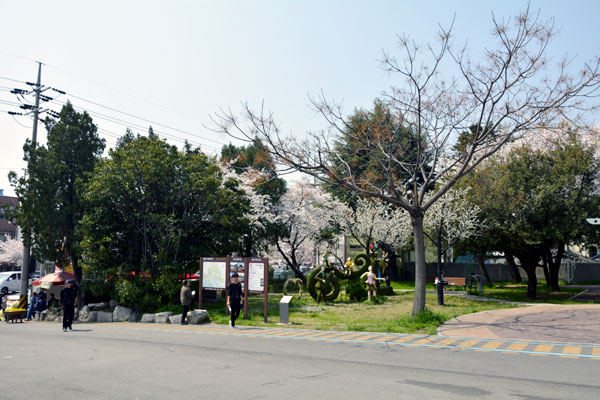 鎮海駅