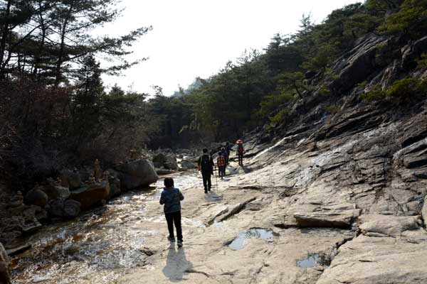 茸長寺址