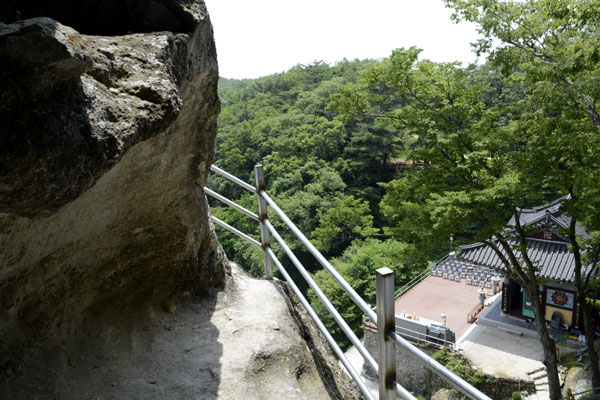 骨窟寺