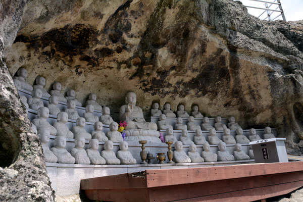 骨窟寺