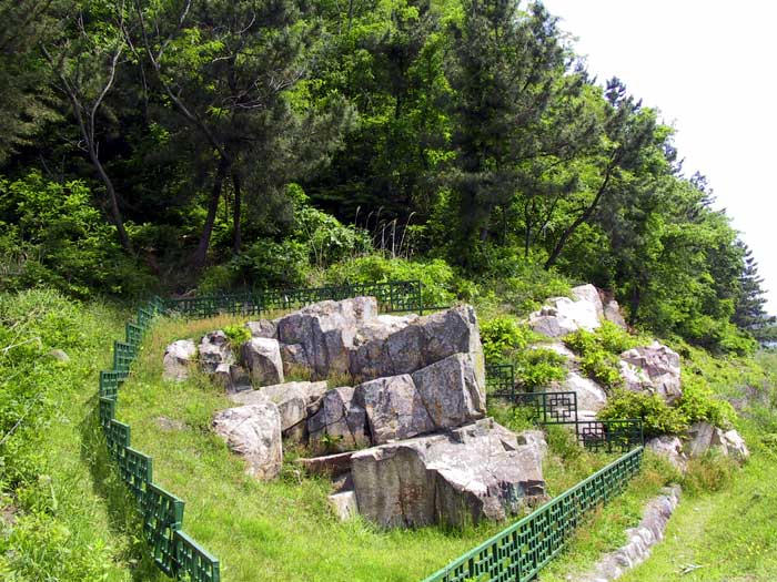 慶州孝峴洞三層石塔