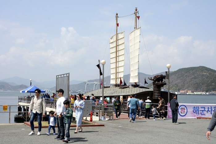 2018年4月2日、満開になった鎮海の桜