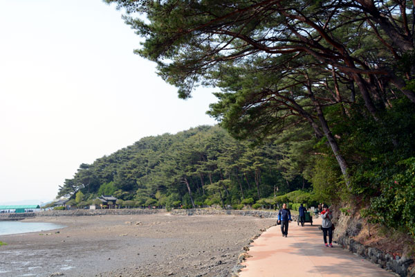 閑山島（制勝堂）