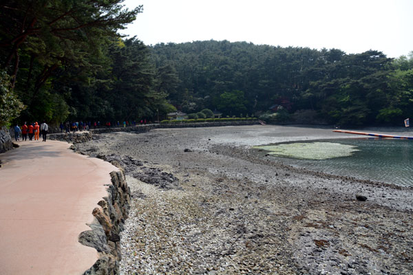 閑山島（制勝堂）