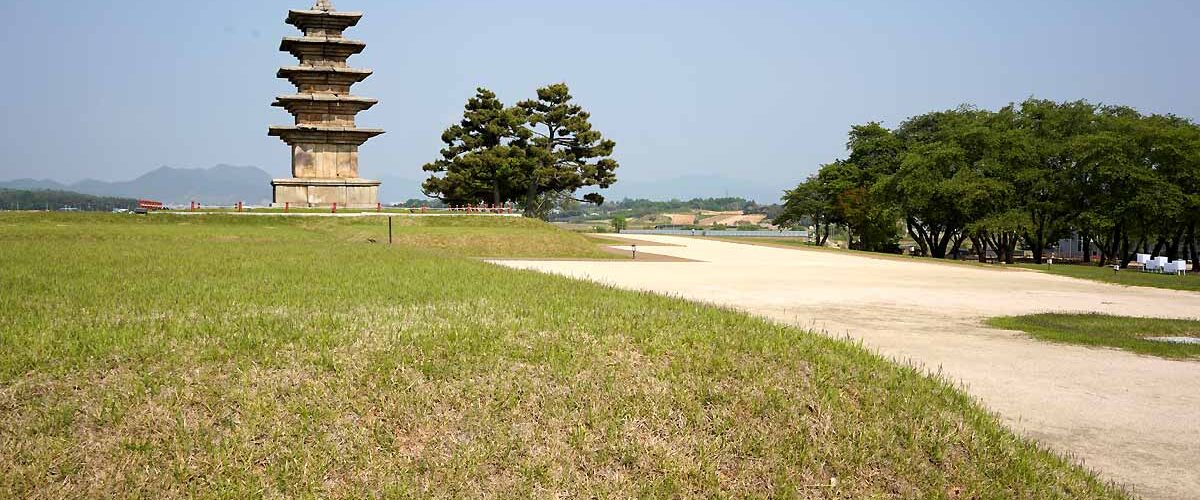 王宮里遺跡地・王宮里遺跡展示館